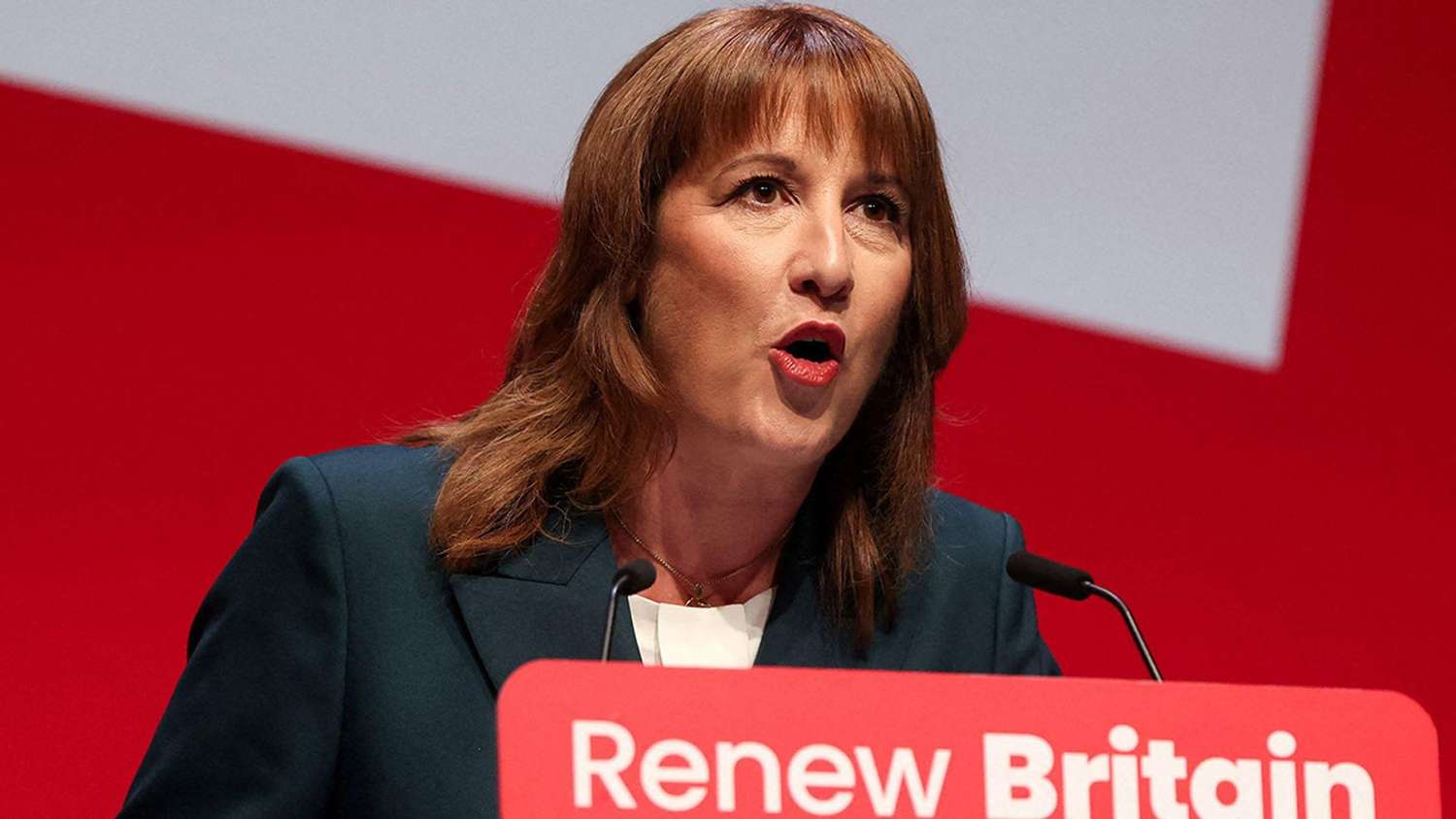 Ryanair CEO Slams Chancellor Over Growth.jpg